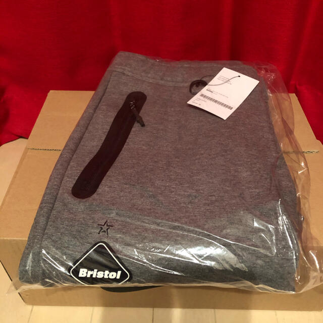 F.C.R.B.(エフシーアールビー)のM 新品 FCRB 20AW SWEAT TRAINING PANTS GRAY メンズのパンツ(その他)の商品写真