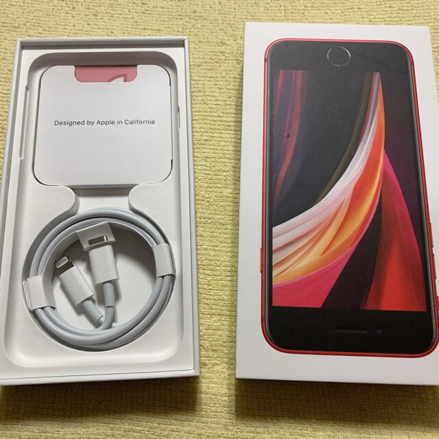 Apple(アップル)のiPhone SE2 第二世代 RED 64GB SIMフリー 美品 スマホ/家電/カメラのスマートフォン/携帯電話(スマートフォン本体)の商品写真