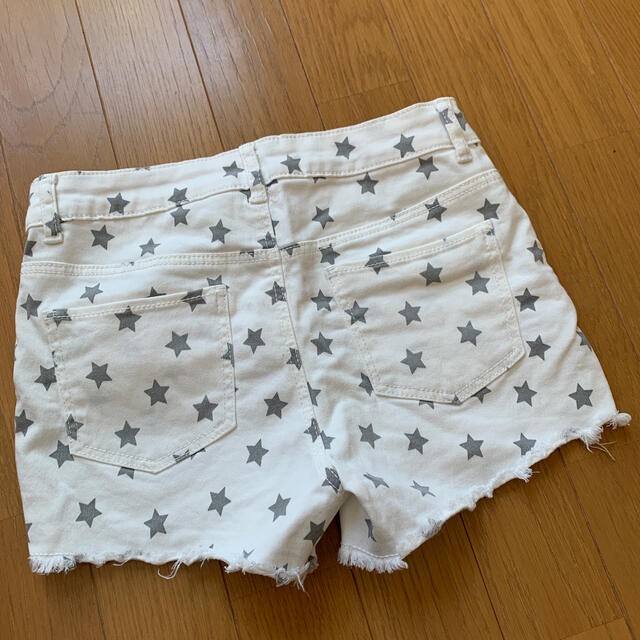 H&M(エイチアンドエム)のショートパンツ 140 キッズ/ベビー/マタニティのキッズ服女の子用(90cm~)(パンツ/スパッツ)の商品写真