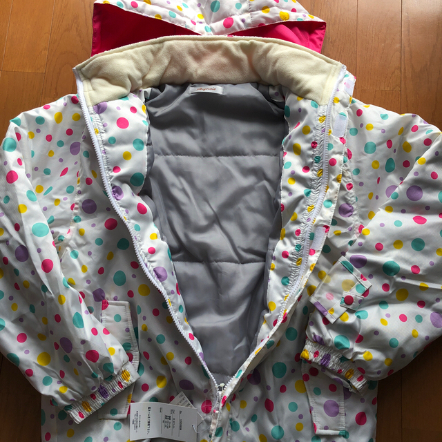 新品タグ付き上下スキーウェア160