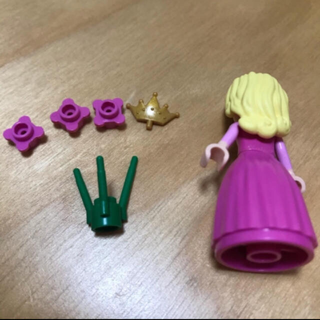 Lego(レゴ)の花のおまけ付き❁⃘*.ﾟ 本物 正規品 LEGO オーロラ姫 ミニフィグ キッズ/ベビー/マタニティのおもちゃ(積み木/ブロック)の商品写真