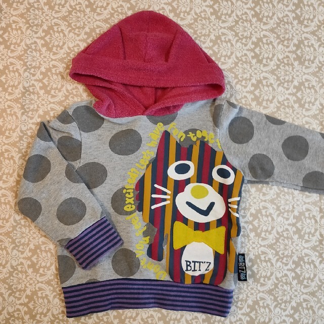 Bit'z(ビッツ)のビッツ　100　トレーナー キッズ/ベビー/マタニティのキッズ服男の子用(90cm~)(Tシャツ/カットソー)の商品写真