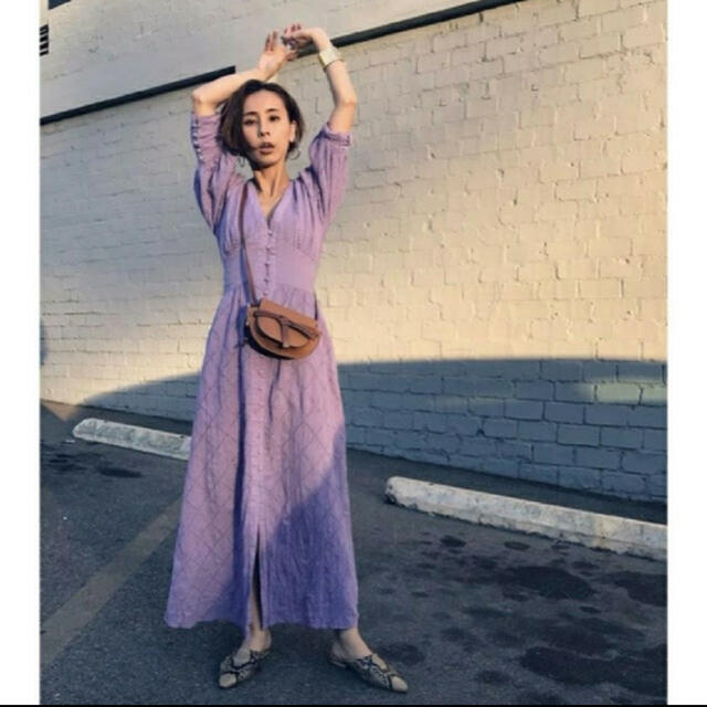 Ameri VINTAGE(アメリヴィンテージ)のMEDI CRUMPLE COTTON LACE DRESS レディースのワンピース(ロングワンピース/マキシワンピース)の商品写真