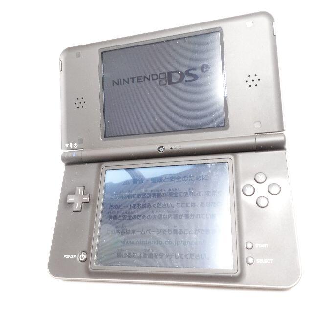 任天堂(ニンテンドウ)の[任天堂] DSi LL / ソフト3点 計4点セット エンタメ/ホビーのゲームソフト/ゲーム機本体(携帯用ゲーム機本体)の商品写真