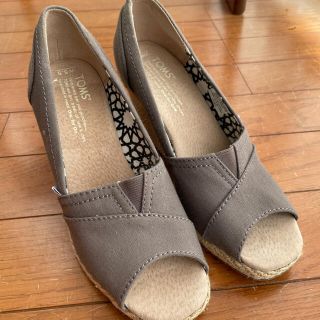 トムズ(TOMS)のTOMS♡ウェッジヒールサンダル　22.5cm(サンダル)