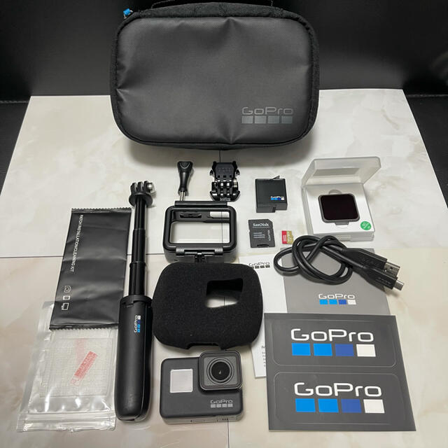 Go pro hero 7 blackの本体と付属品