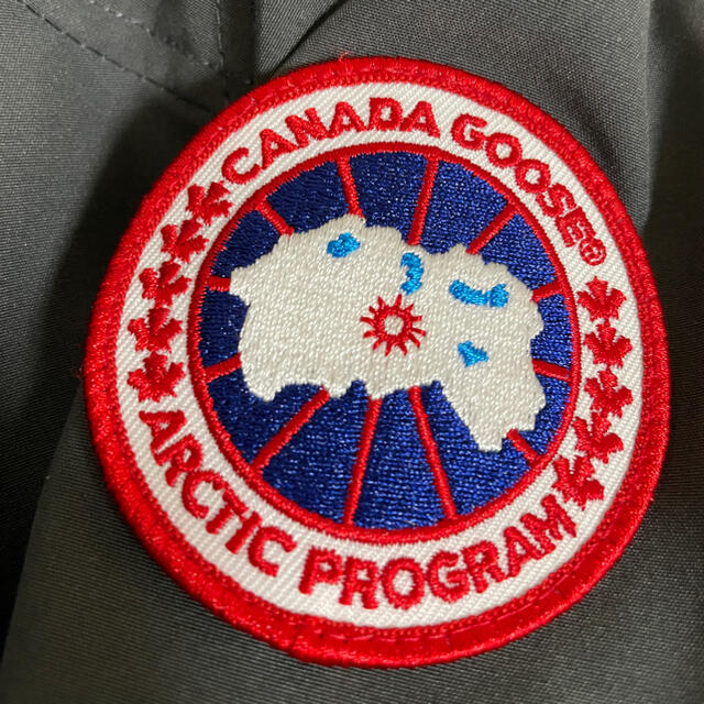 CANADA GOOSE(カナダグース)のカナダグース シャトーパーカー グラファイト XL メンズのジャケット/アウター(ダウンジャケット)の商品写真