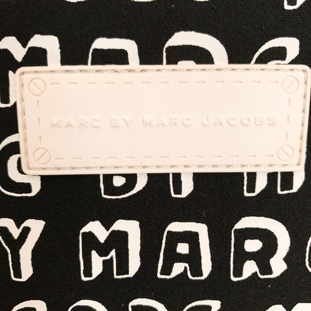 MARC BY MARC JACOBS(マークバイマークジェイコブス)の未使用☆マークジェイコブス レディースのバッグ(クラッチバッグ)の商品写真