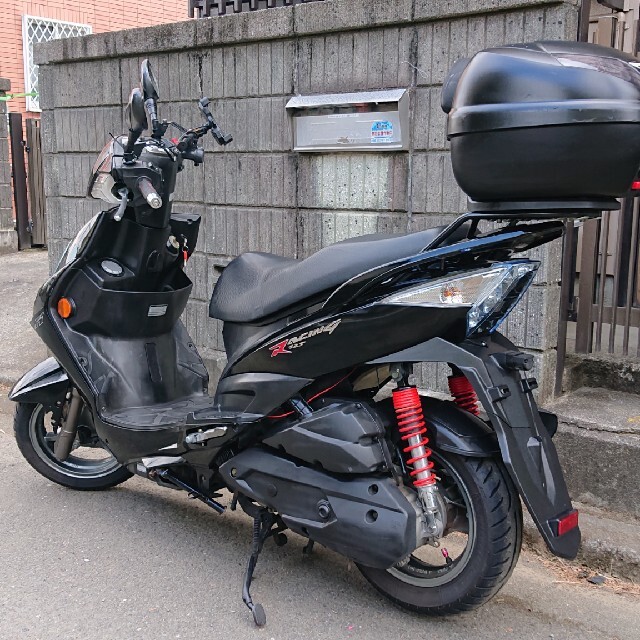 こきん 様専用 キムコ レーシング125Fi +ブレーキパッド 自動車/バイクのバイク(車体)の商品写真