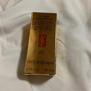 イヴサンローランボーテ(Yves Saint Laurent Beaute)のイヴ・サンローラン　タン ラディアント タッチ エクラ　ファンデーション(ファンデーション)