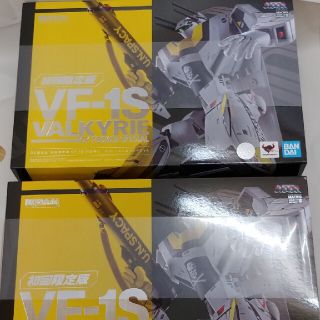 バンダイ(BANDAI)のDX超合金初回限定版 VF-1S バルキリーロイ・フォッカースペシャル(模型/プラモデル)