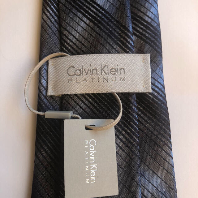 Calvin Klein(カルバンクライン)の新品！　カルバン・クライン　ネクタイ メンズのファッション小物(ネクタイ)の商品写真