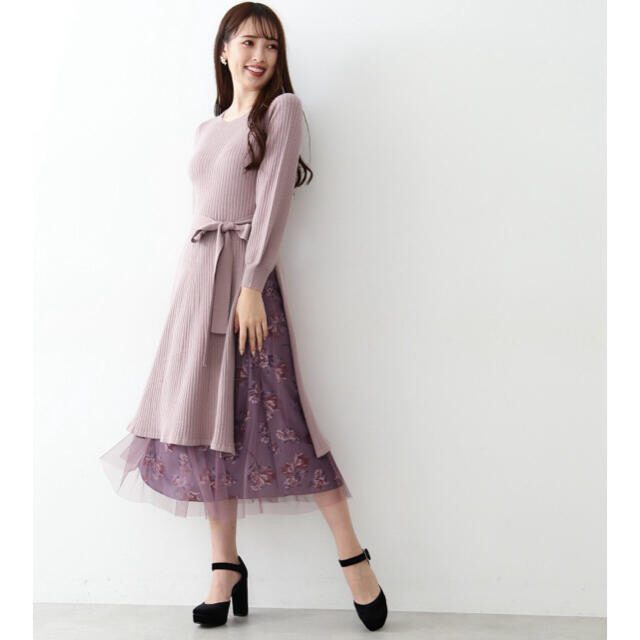 JILL by JILLSTUART(ジルバイジルスチュアート)のスリットワンピ×トーンフラワーセット ジルスチュアート  ニットワンピース レディースのワンピース(ロングワンピース/マキシワンピース)の商品写真