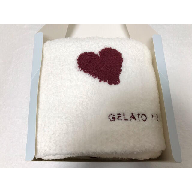 gelato pique(ジェラートピケ)の♡新品・未使用　ジェラートピケ　パウダー　ハートブランケット♡ キッズ/ベビー/マタニティのこども用ファッション小物(おくるみ/ブランケット)の商品写真