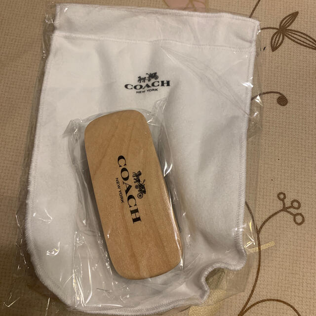 COACH(コーチ)のCOACH 靴磨き インテリア/住まい/日用品の日用品/生活雑貨/旅行(日用品/生活雑貨)の商品写真