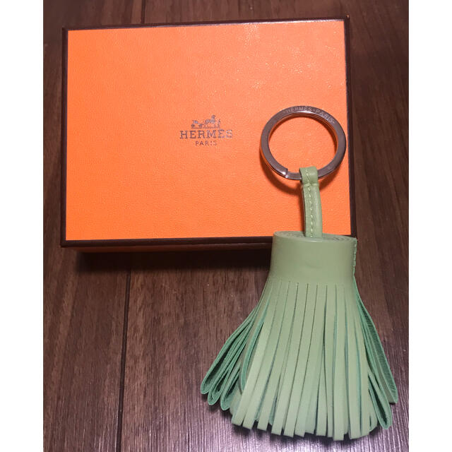 Hermes(エルメス)の新品未使用　HERMES カルメン ハンドメイドのファッション小物(バッグチャーム)の商品写真