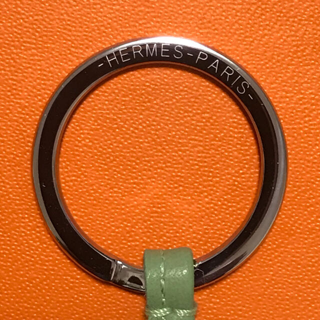 Hermes(エルメス)の新品未使用　HERMES カルメン ハンドメイドのファッション小物(バッグチャーム)の商品写真
