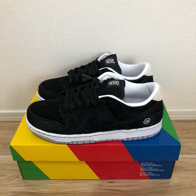 nike dunk low medicom toy