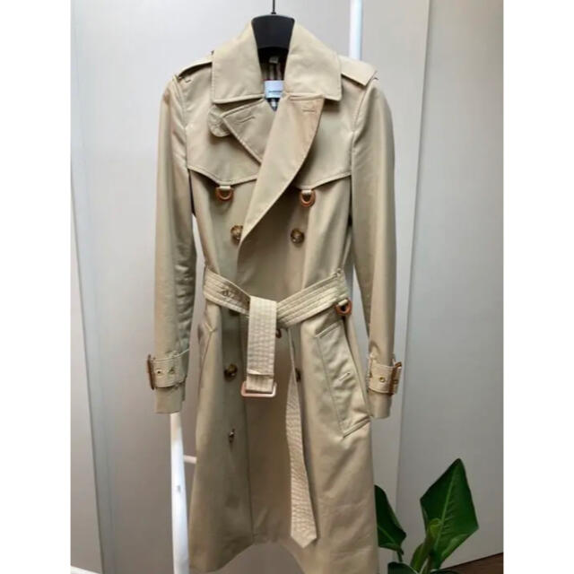 Burberry やっぱり可愛い Burberry トレンチコートの通販 By White Spaces S Shop バーバリーならラクマ