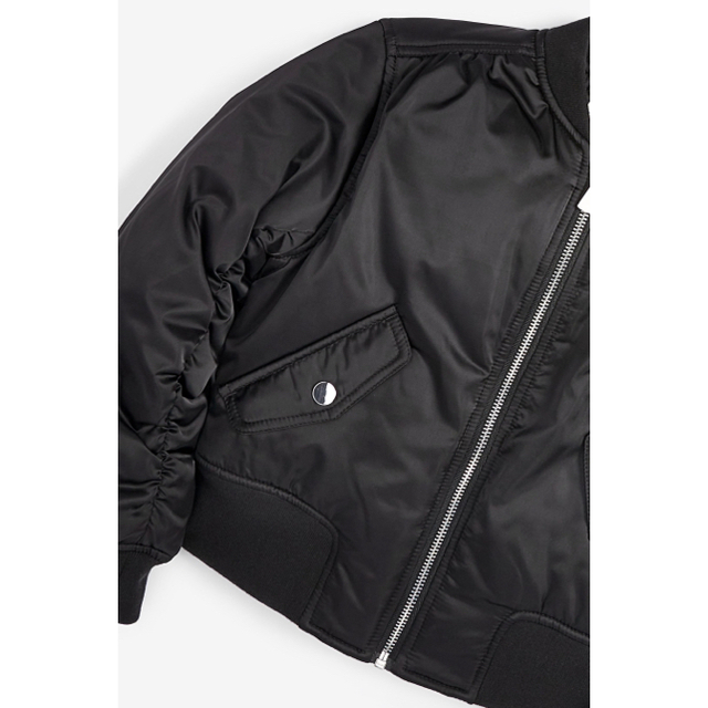 NEXT(ネクスト)のブラック 小雨防水ボンバージャケット（3-16y） キッズ/ベビー/マタニティのキッズ服女の子用(90cm~)(コート)の商品写真
