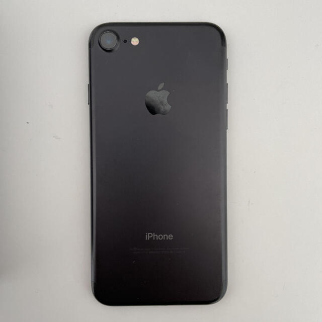 Apple(アップル)のiPhone７　256GB  BLACK スマホ/家電/カメラのスマートフォン/携帯電話(スマートフォン本体)の商品写真