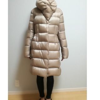MONCLER - MONCLER モンクレール LAVEDAN ラベダン ダウンコート の