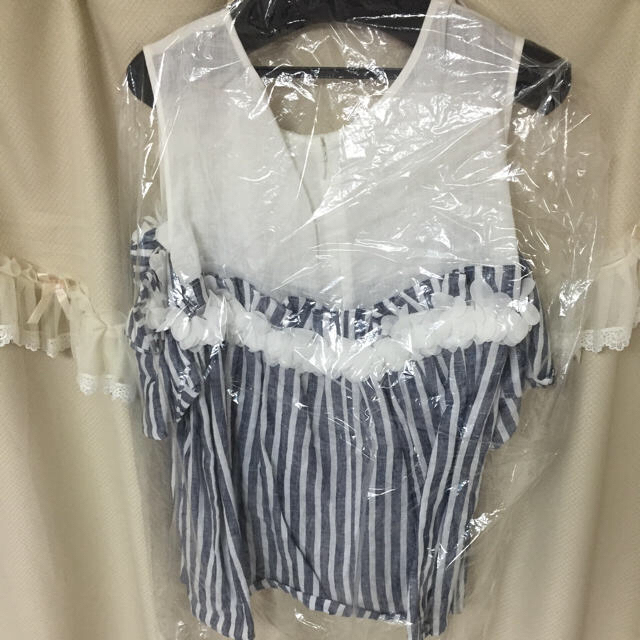 Chesty(チェスティ)のchesty トップス レディースのトップス(Tシャツ(半袖/袖なし))の商品写真