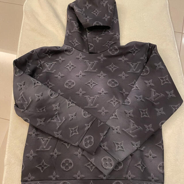 LOUIS VUITTON(ルイヴィトン)の国内完売 ルイヴィトン 大人気 メンズ パーカー メンズのトップス(パーカー)の商品写真