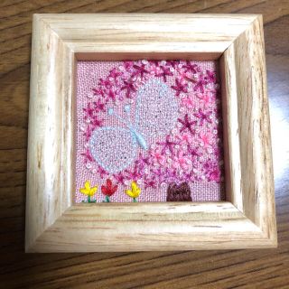 ミナペルホネン(mina perhonen)のミナペルホネン　ハンドメイド　刺繍　壁掛け(アート/写真)