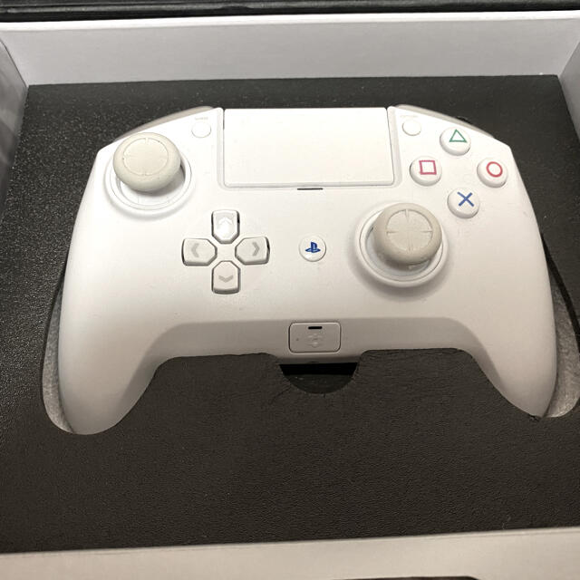 家庭用ゲーム機本体Razer Raiju Tournament Edition White