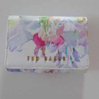 テッドベイカー(TED BAKER)の テッドベイカー　Ted Baker 　財布　花柄　三つ折り財布(財布)