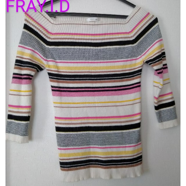 FRAY I.D(フレイアイディー)のFRAY I.D ニット　カットソー　ボーダー レディースのトップス(ニット/セーター)の商品写真