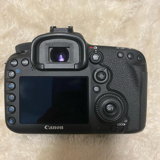 Canon(キヤノン)のCANON EOS 7D MARK2 スマホ/家電/カメラのカメラ(デジタル一眼)の商品写真