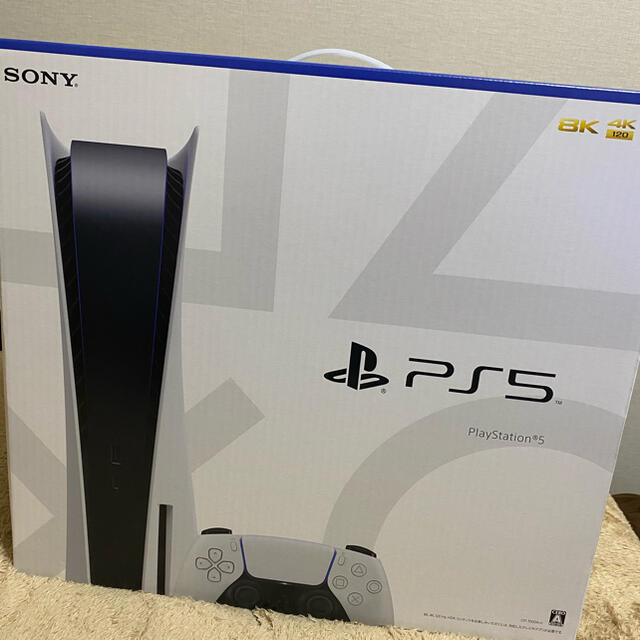 PlayStation(プレイステーション)のPlayStation5 ディスクドライブ搭載モデル エンタメ/ホビーのゲームソフト/ゲーム機本体(家庭用ゲーム機本体)の商品写真