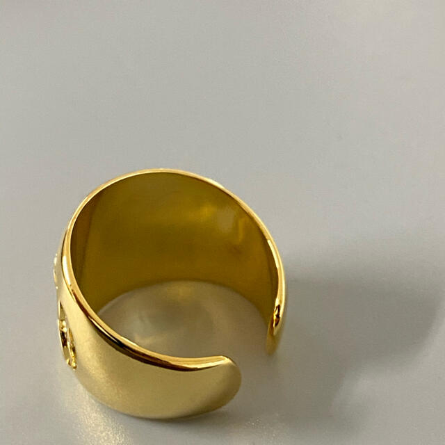 22金仕上げ　オーバルスターリング　メンズゴールドリング メンズのアクセサリー(リング(指輪))の商品写真