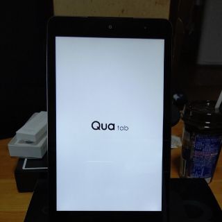 エーユー(au)のQua tab【QZ8】キュアタブ(タブレット)