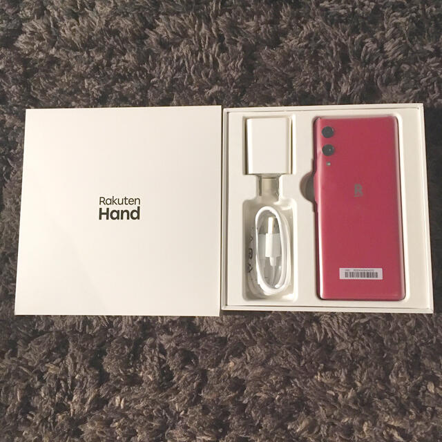 Rakuten(ラクテン)の【新品】rakuten hand クリムゾンレッド スマホ/家電/カメラのスマートフォン/携帯電話(スマートフォン本体)の商品写真