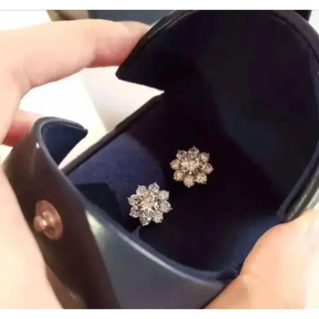 HARRY WINSTON - ⭐️最高級⭐️芸能人.有名モデル愛用✨サンフラワー