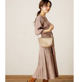 ナチュラルクチュール(natural couture)の【新品】ナチュラルクチュール☆配色ニットプリーツワンピース(ロングワンピース/マキシワンピース)