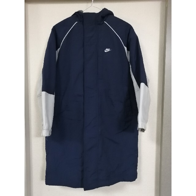 NIKE(ナイキ)のNIKE  ビックロゴベンチコート size 140cm キッズ/ベビー/マタニティのキッズ服男の子用(90cm~)(コート)の商品写真