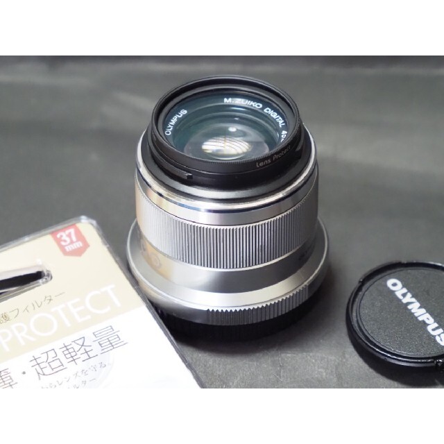 OLYMPUS(オリンパス)のとりとす様専用　 単焦点レンズM.Zuiko 45mmF1.8 スマホ/家電/カメラのカメラ(レンズ(単焦点))の商品写真