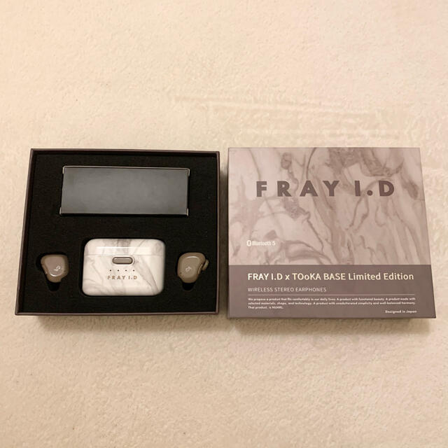 FRAY I.D(フレイアイディー)のFRAY I.D ワイヤレスイヤホン スマホ/家電/カメラのオーディオ機器(ヘッドフォン/イヤフォン)の商品写真