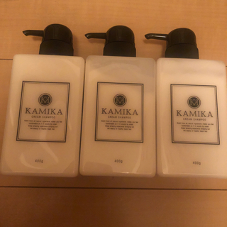カミカ 黒髪クリームシャンプー KAMIKA 400g 3本(シャンプー)