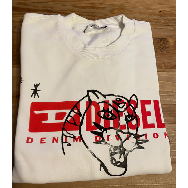 DIESEL(ディーゼル)のディーゼル　トレーナー レディースのトップス(トレーナー/スウェット)の商品写真