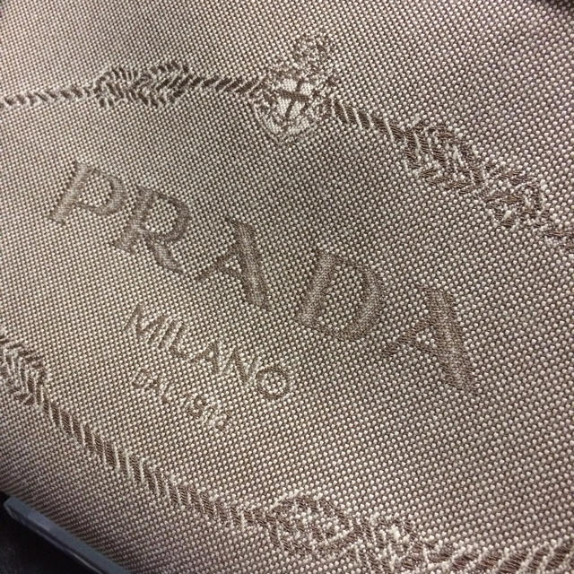 PRADA by SUGAR's shop｜プラダならラクマ - PRADA（プラダ）ロゴジャガードポーチの通販 在庫セール