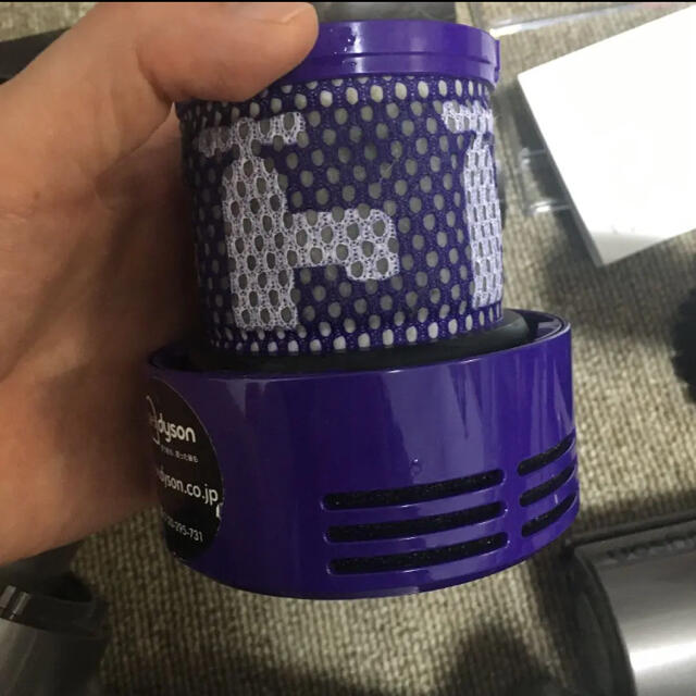 Dyson(ダイソン)のコードレスクリーナー　V10 サイクロンクリーナー スマホ/家電/カメラの生活家電(掃除機)の商品写真