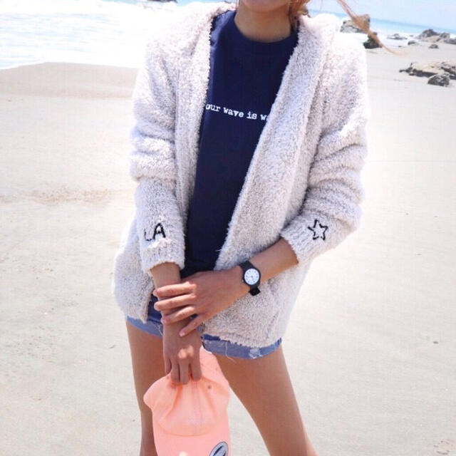 春のデートに☆LUSSO SURF 刺繍ボアパーカー　Sサイズ☆ベアフット | フリマアプリ ラクマ