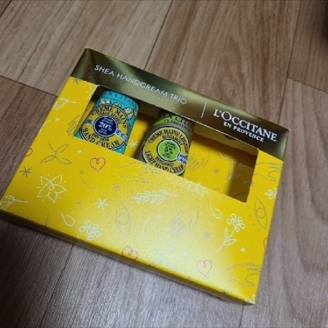 L'OCCITANE(ロクシタン)のロクシタン　ハンドクリーム　２本セット コスメ/美容のボディケア(ハンドクリーム)の商品写真