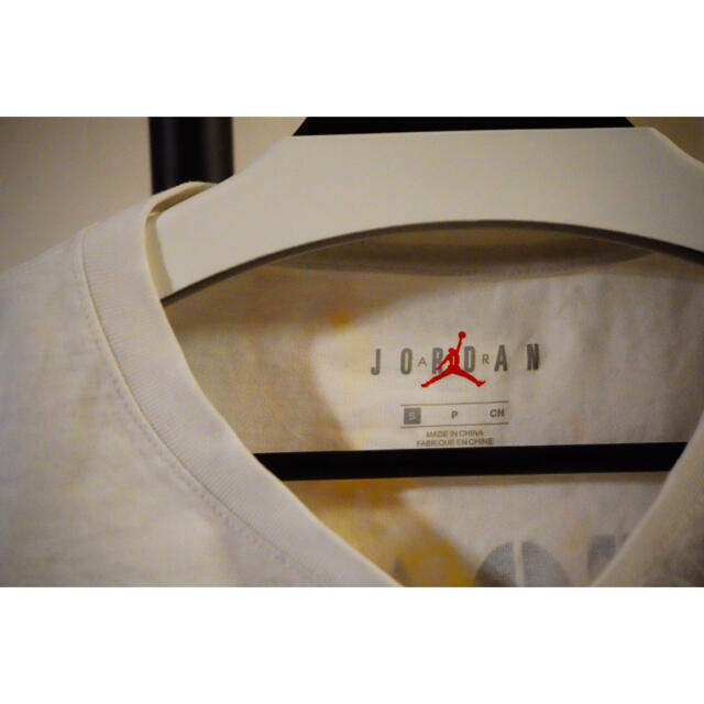NIKE(ナイキ)のJORDAN GRAPHIC LONG SLEEVE TEE メンズのトップス(Tシャツ/カットソー(七分/長袖))の商品写真