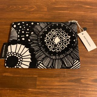 マリメッコ(marimekko)のマリメッコ　marimekko ポーチ　シールトラ　ブラックホワイト　新品未使用(ポーチ)